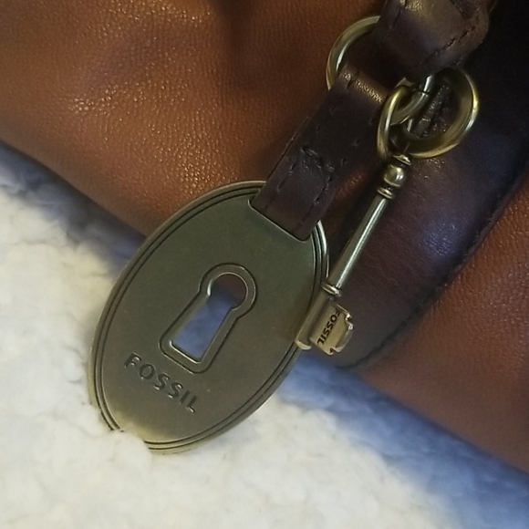 FOSSIL Vintage Satchel🗝️ - Picture 5 of 16